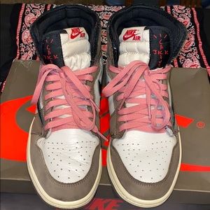 🌵TRAVIS SCOTT 1’s 🌵